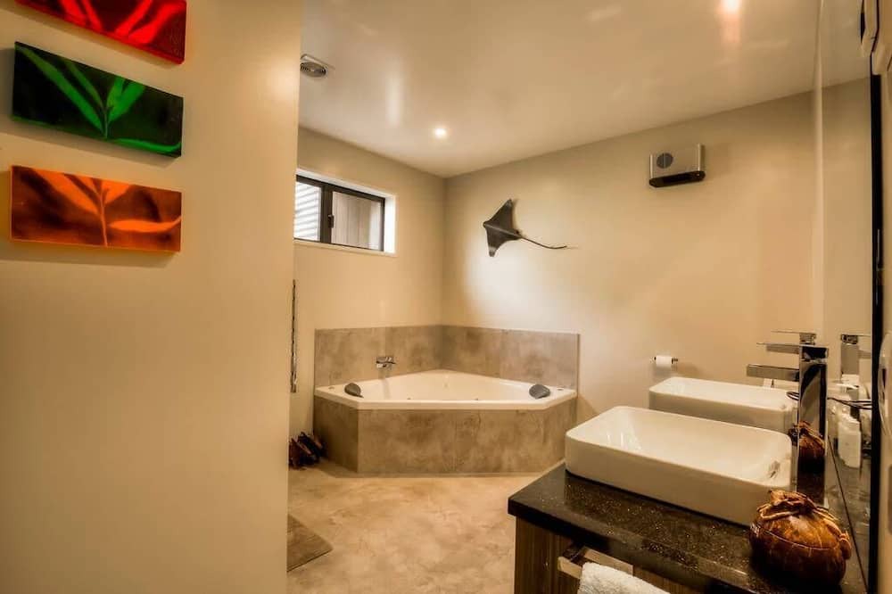 Photo of Bathroom in Lower Shotover