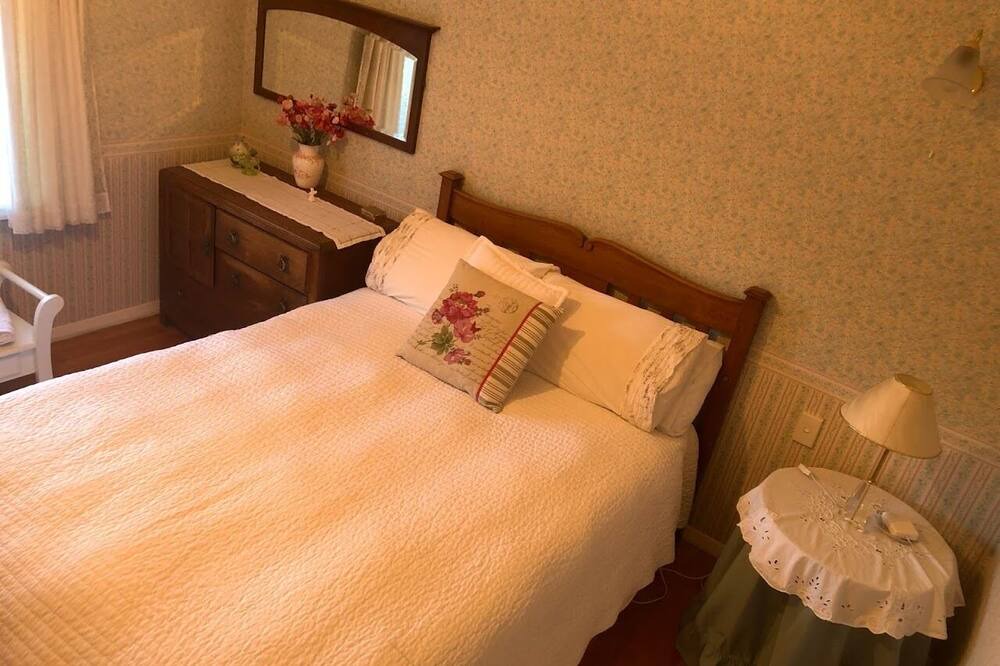Photo of Bedroom in Arrowtown
