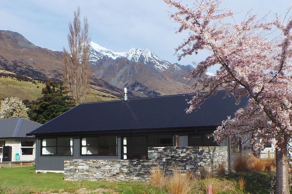 Photo of Outdoor in Glenorchy