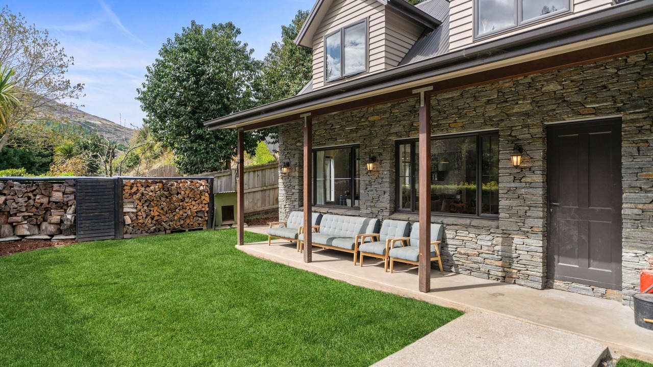 Photo of Patio Balcony in Arthur's Point