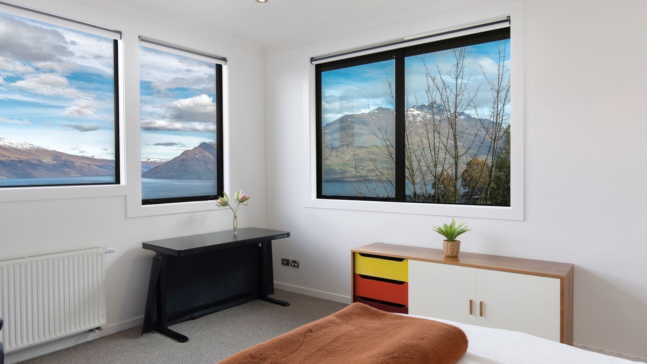 Photo of Bedroom in Queenstown