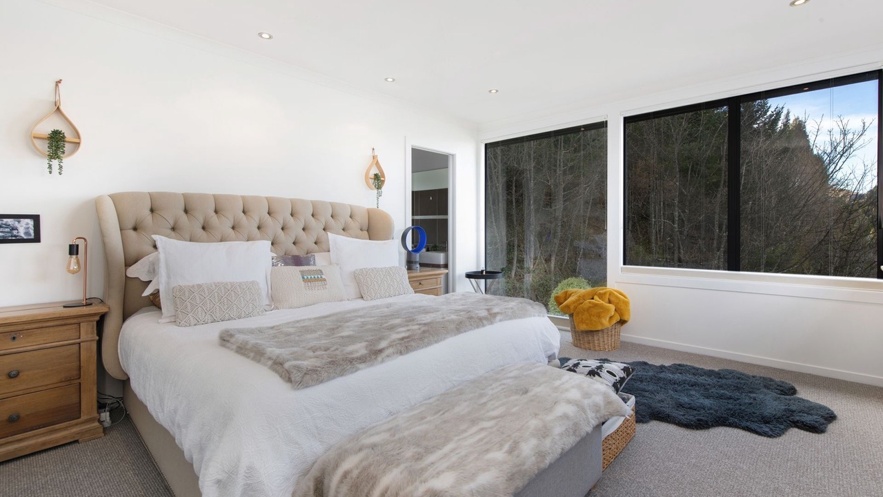 Photo of Bedroom in Queenstown