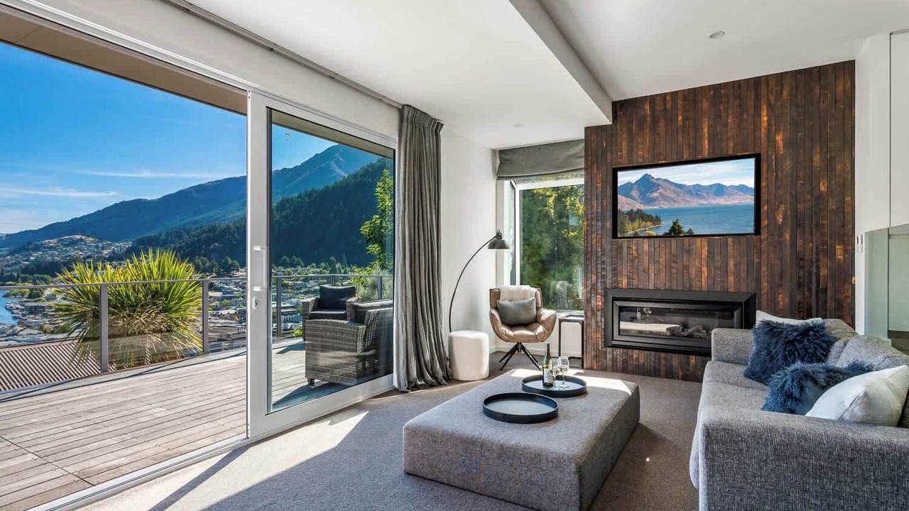 Photo of Livingroom in Queenstown City Centre
