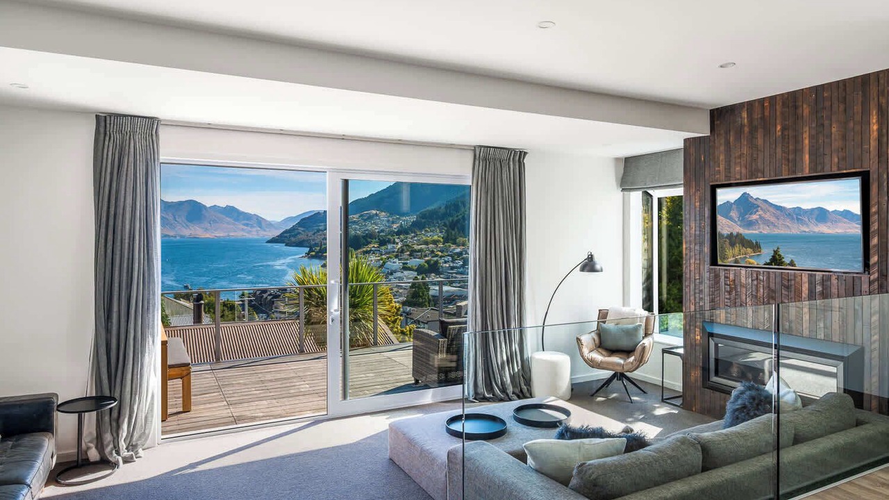 Photo of Livingroom in Queenstown City Centre