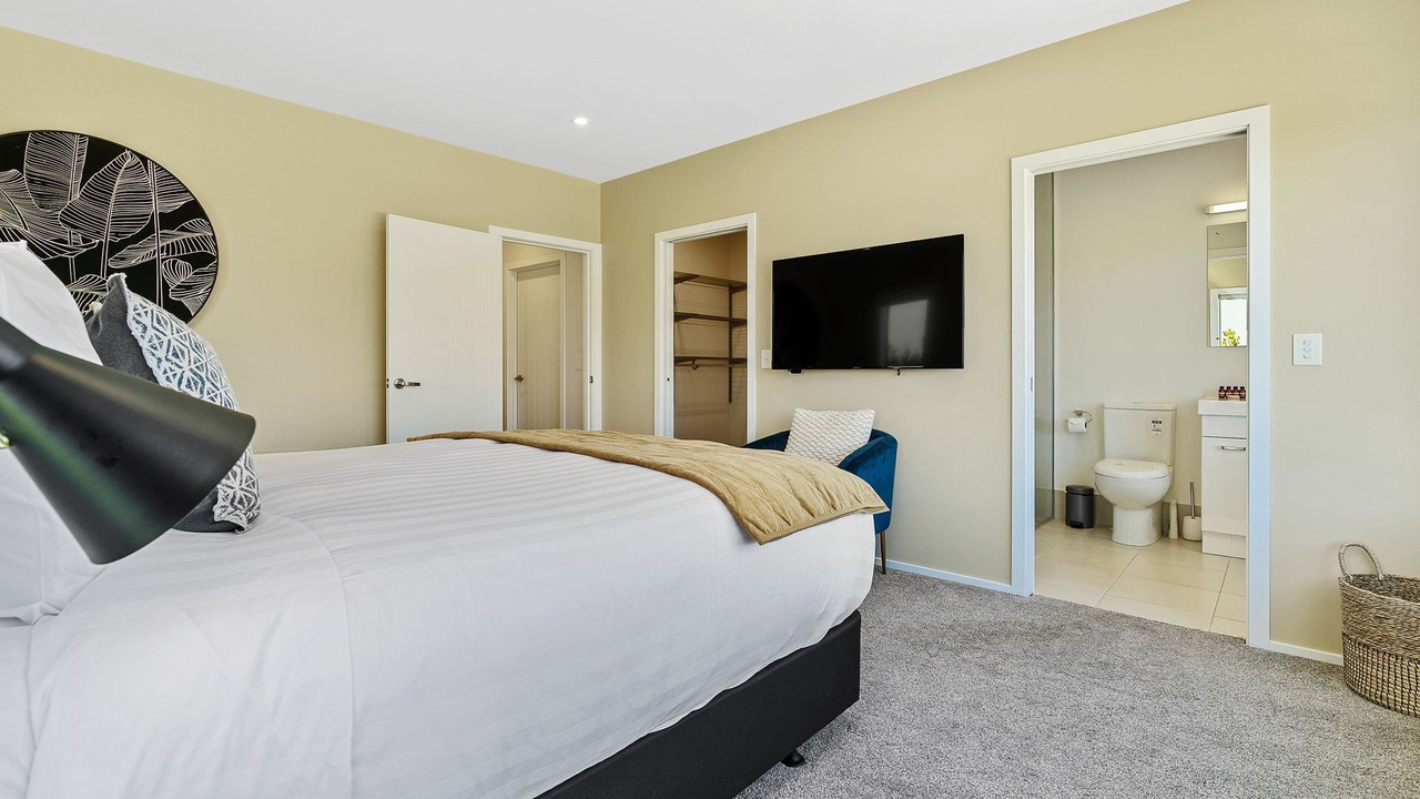 Photo of Bedroom in Queenstown