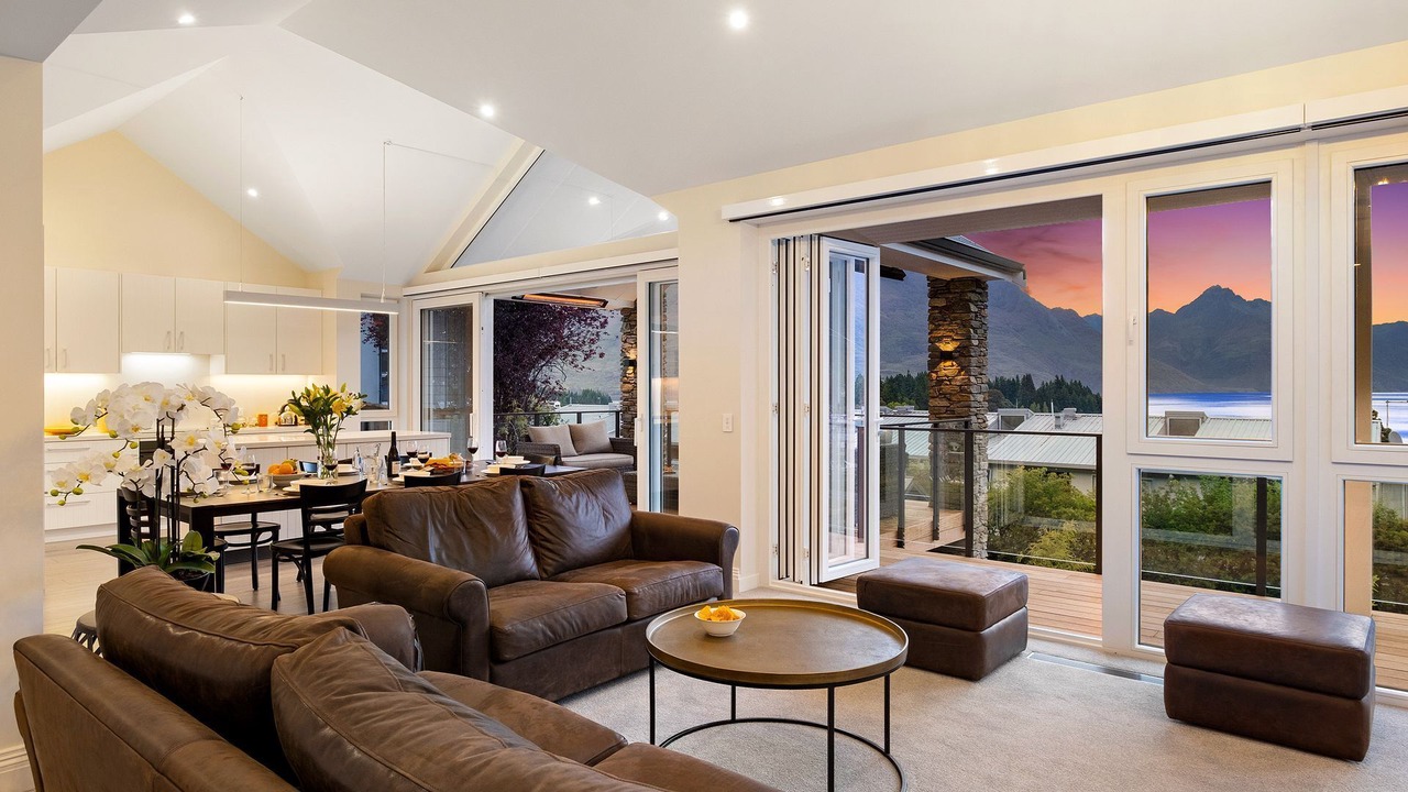 Photo of Livingroom in Queenstown City Centre