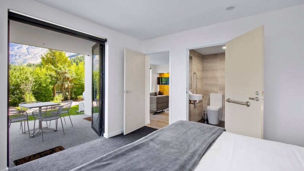 Photo of Bedroom in Arthur's Point