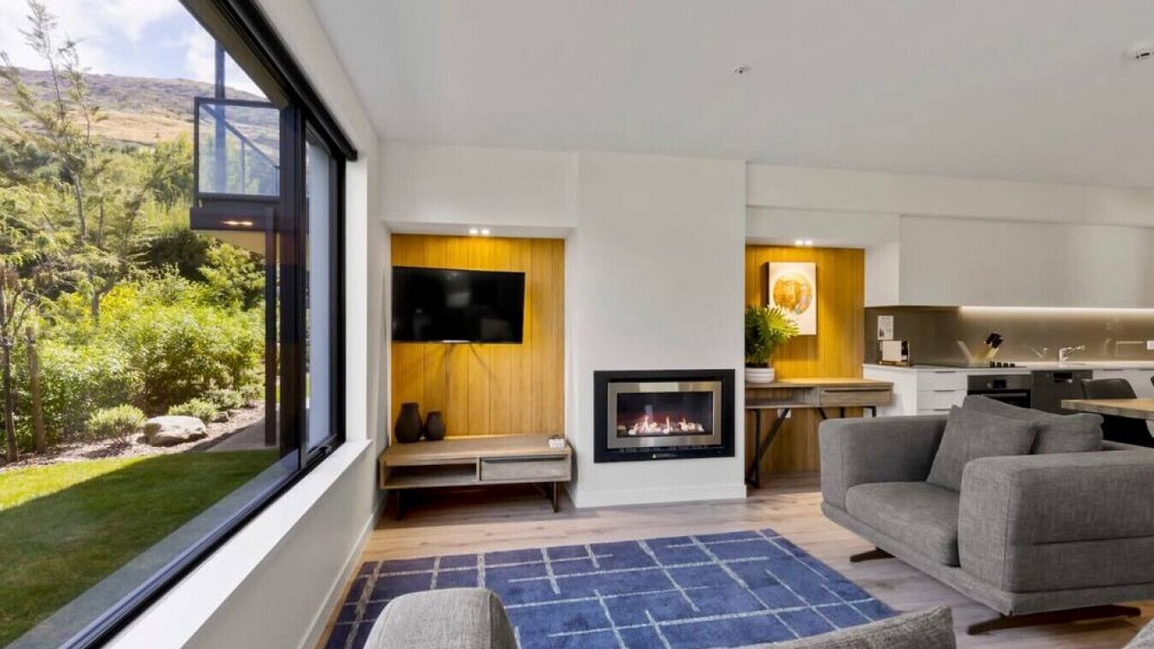 Photo of Livingroom in Arthur's Point