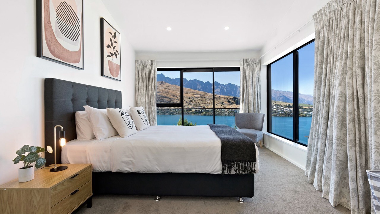 Photo of Bedroom in Queenstown