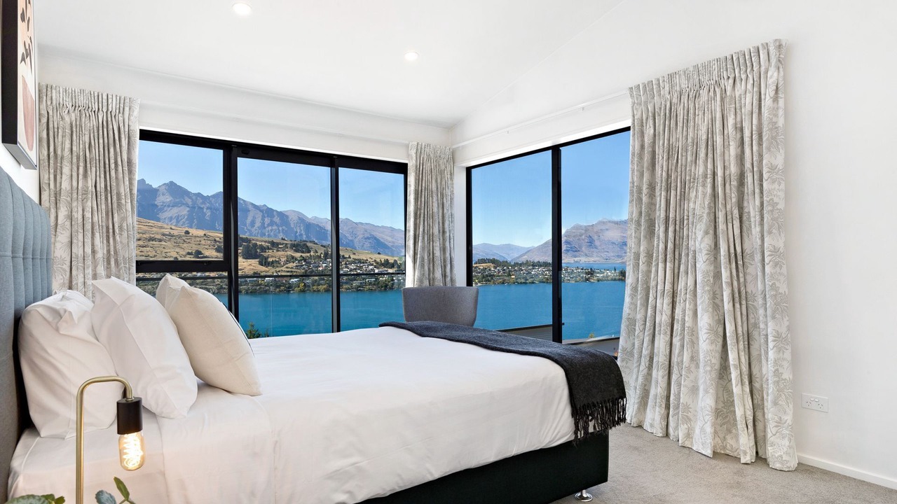 Photo of Bedroom in Queenstown