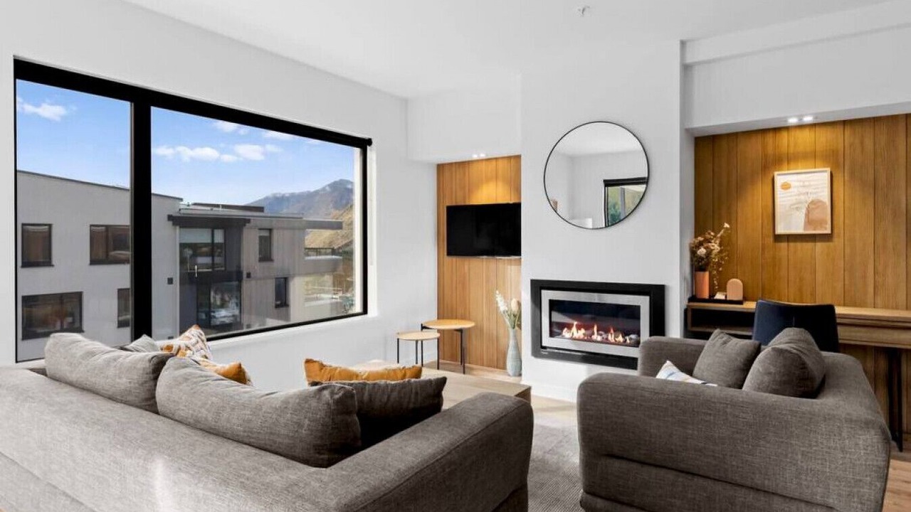 Photo of Livingroom in Arthur's Point