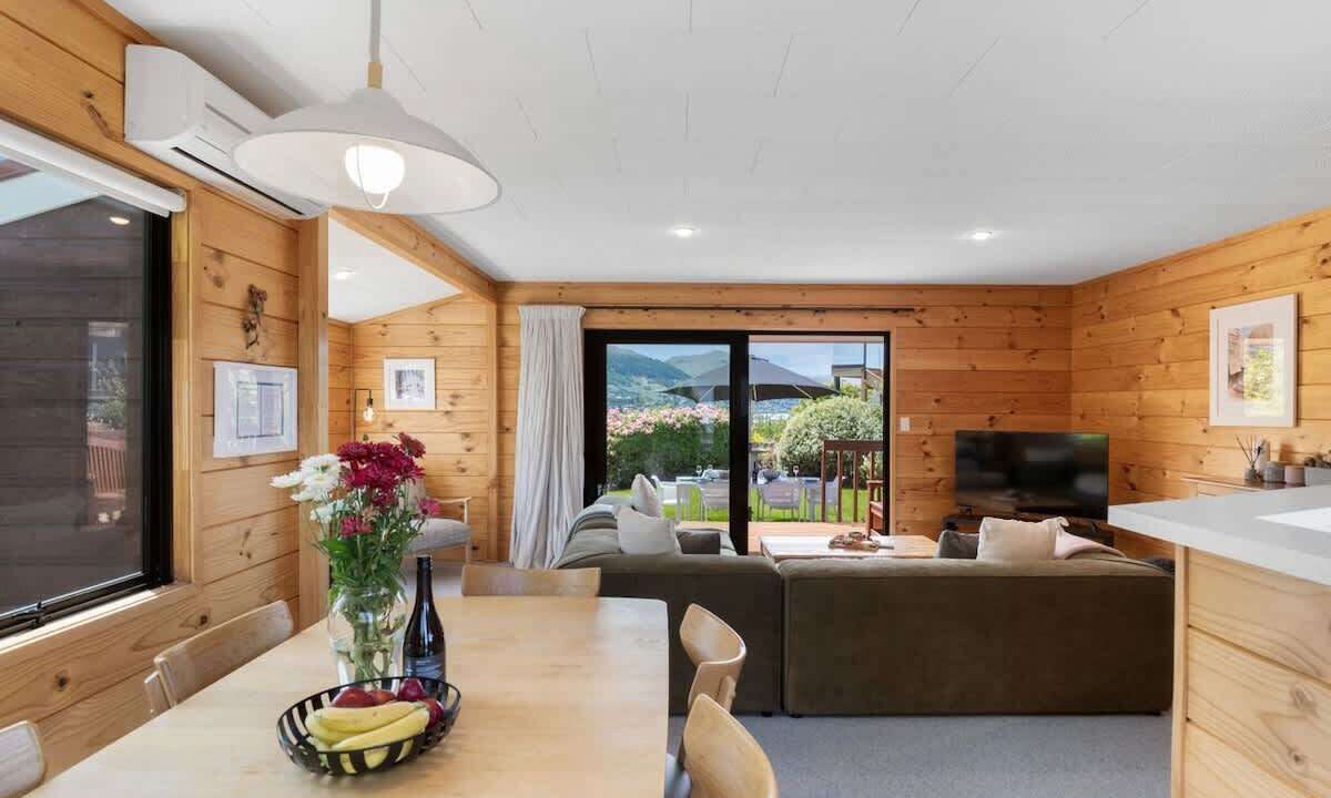 Photo of Livingroom in Kelvin Heights