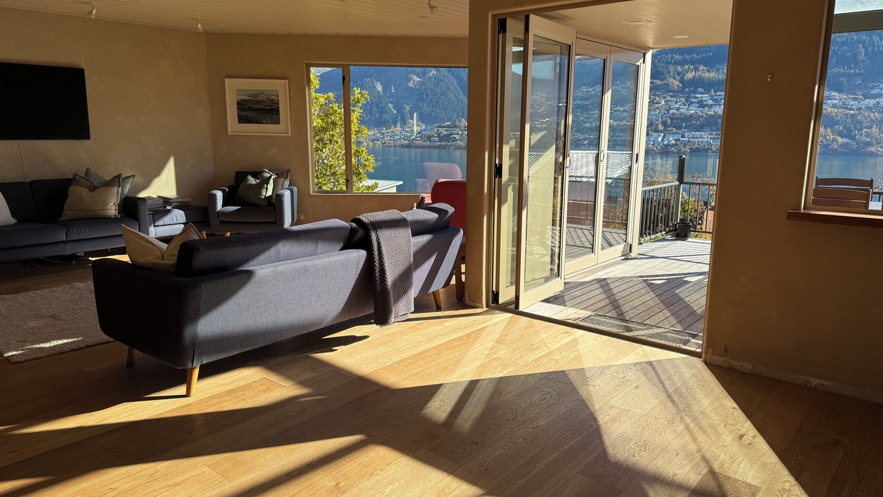 Photo of Livingroom in Kelvin Heights
