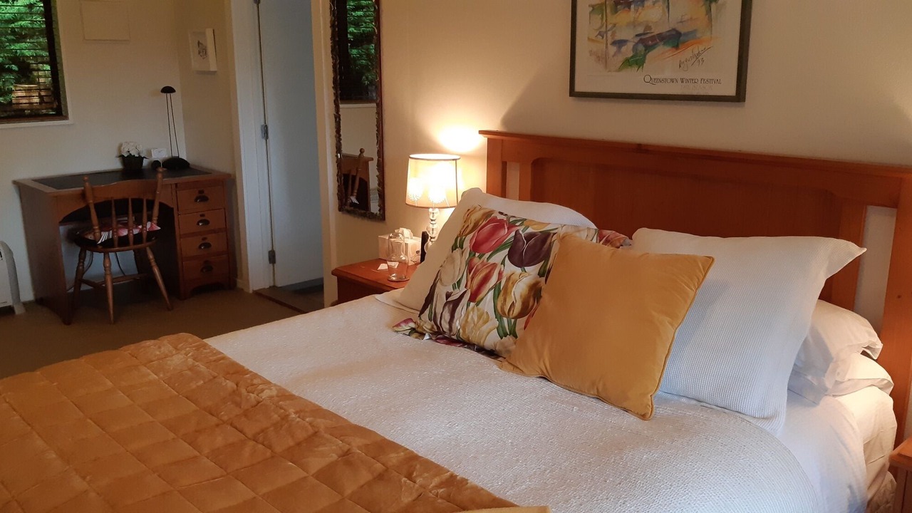 Photo of Bedroom in Lake Hayes