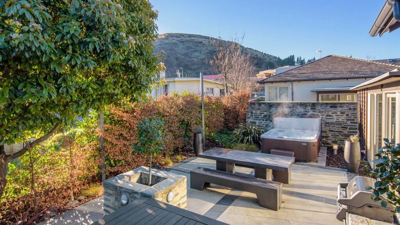 Photo of Outdoor in Frankton