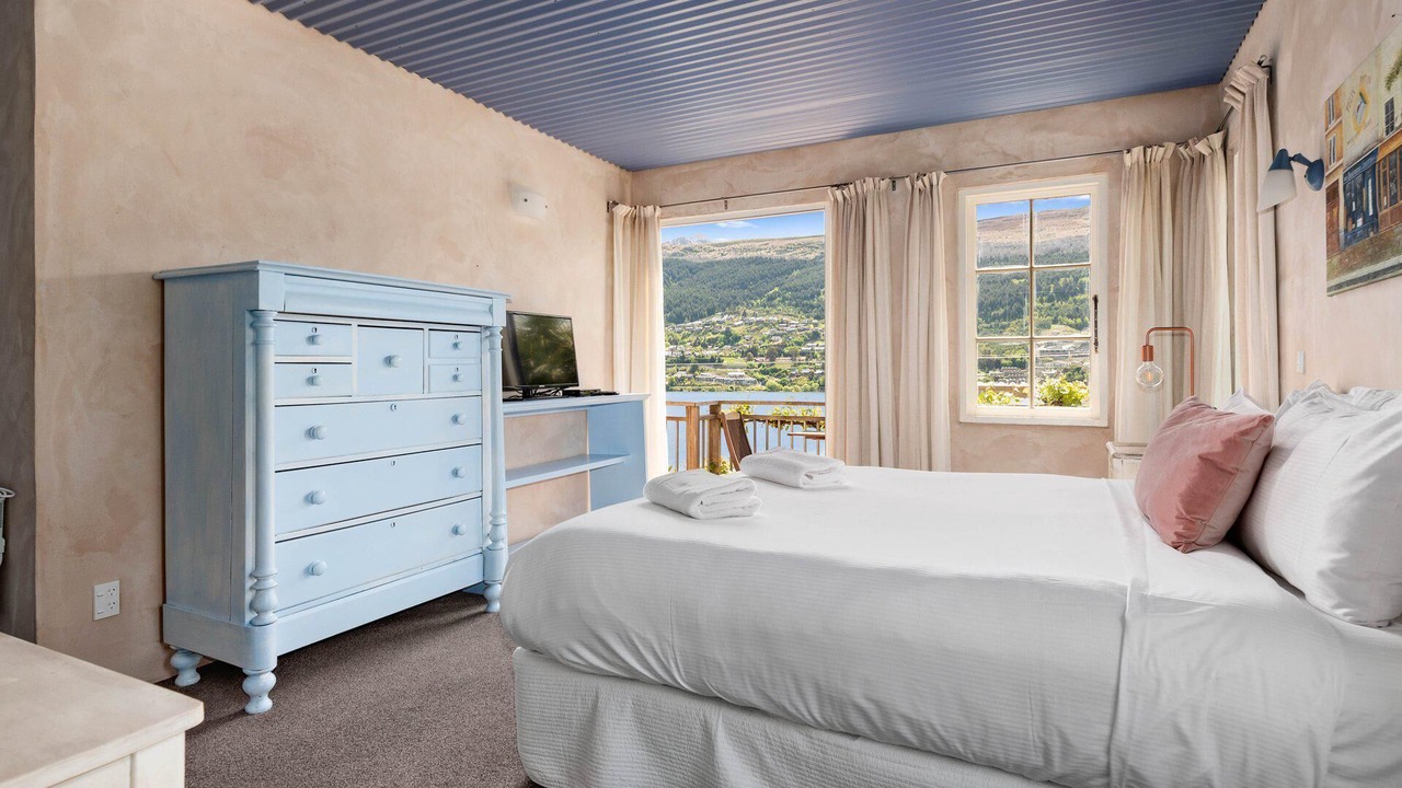 Photo of Bedroom in Kelvin Heights