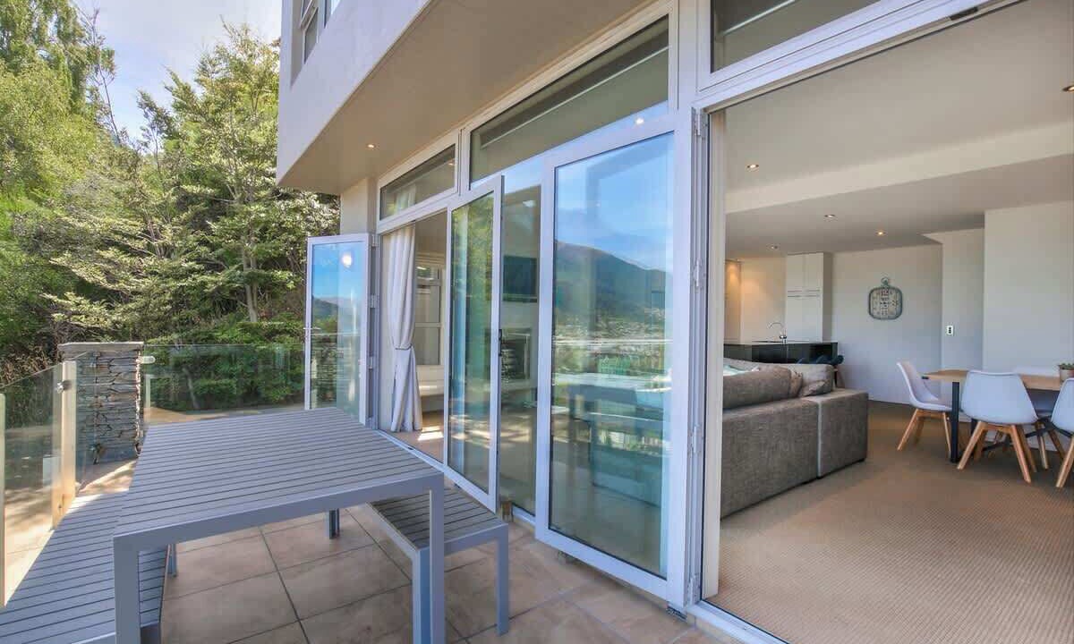Photo of Patio Balcony in Queenstown City Centre