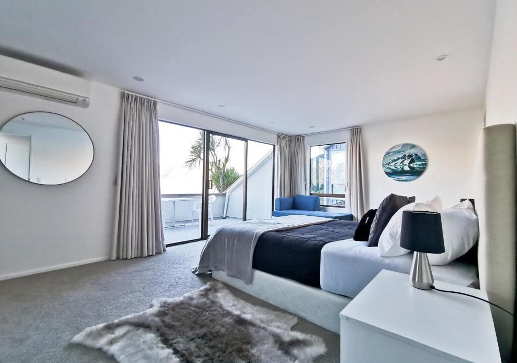 Photo of Bedroom in Sunshine Bay