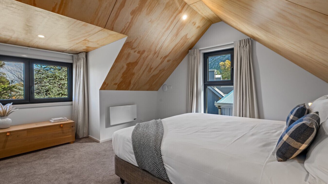 Photo of Bedroom in Sunshine Bay