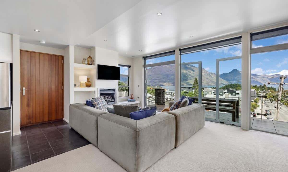 Photo of Patio Balcony in Queenstown City Centre