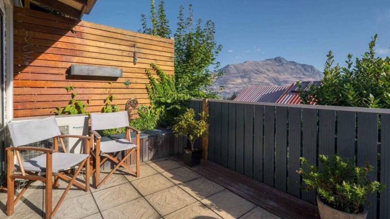 Photo of Patio Balcony in Queenstown City Centre