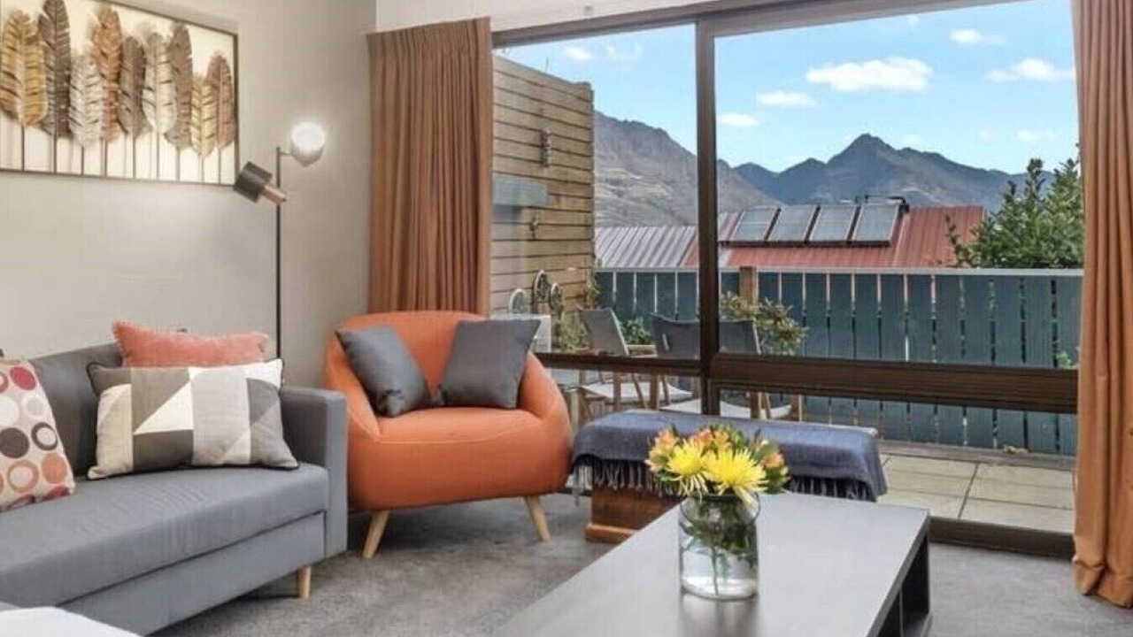 Photo of Livingroom in Queenstown City Centre