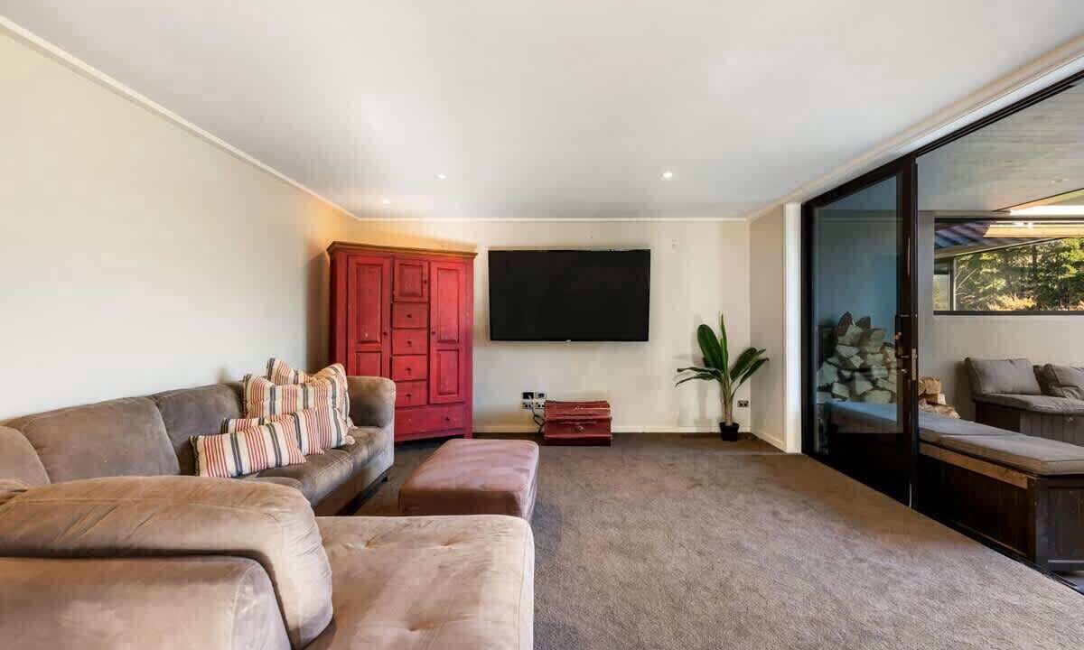 Photo of Bedroom in Arrow Junction