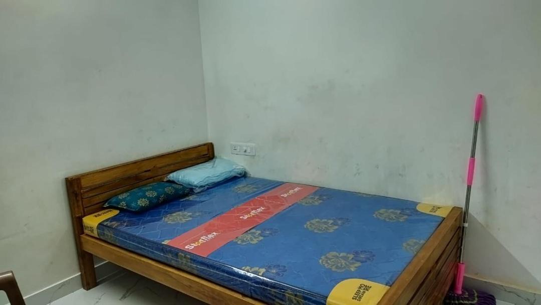 Photo of Bedroom in Venganoor