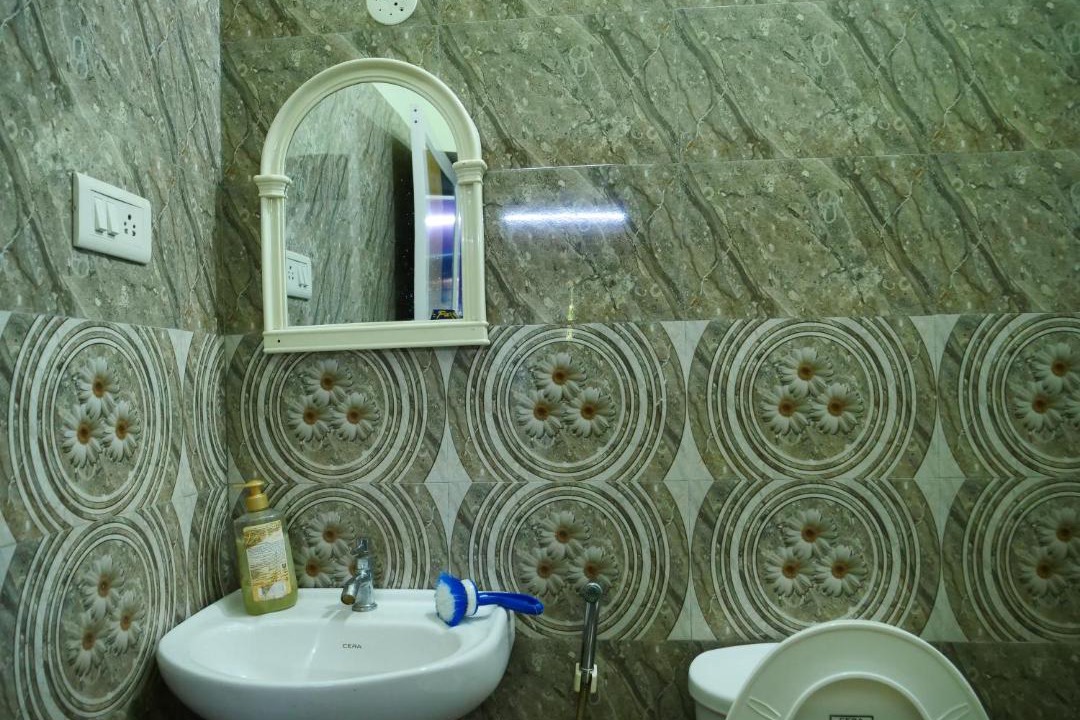 Photo of Bathroom in Kundara