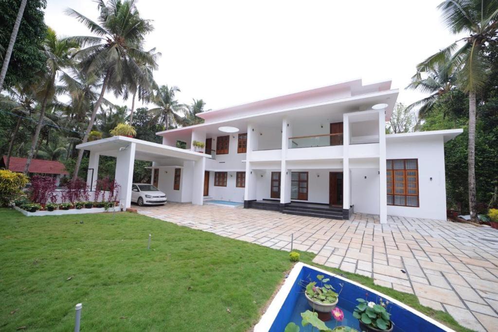 Photo of Others in Thalassery