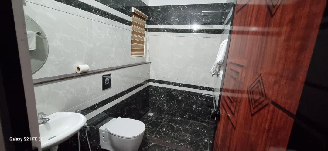 Photo of Bathroom in Kainakary