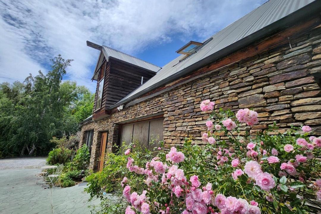 Photo of Others in Arrowtown