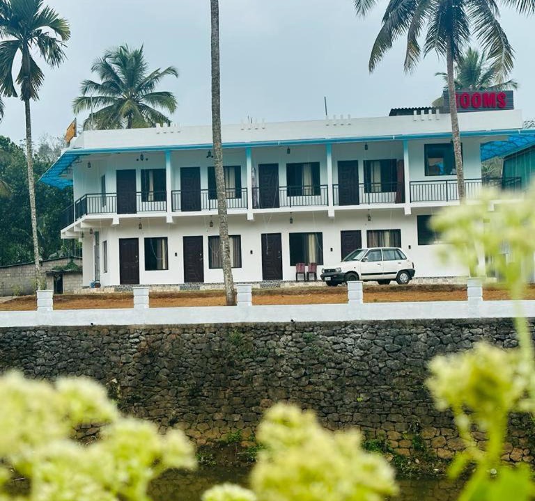 Photo of Others in Devikolam