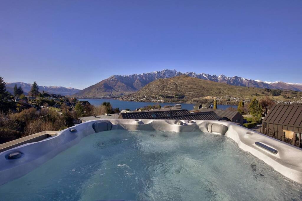 Photo of Others in Queenstown
