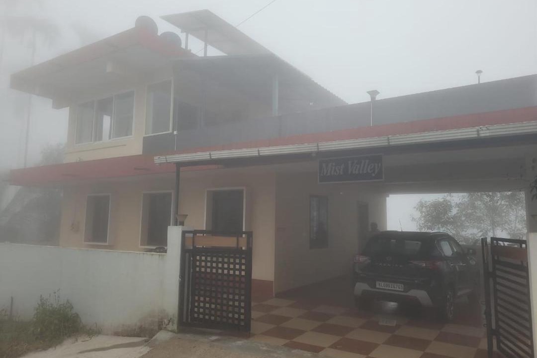 Photo of Buildings in Meppadi