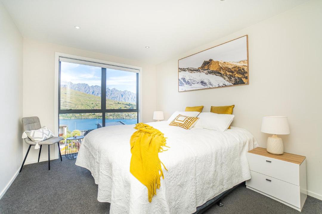 Photo of Bedroom in Queenstown