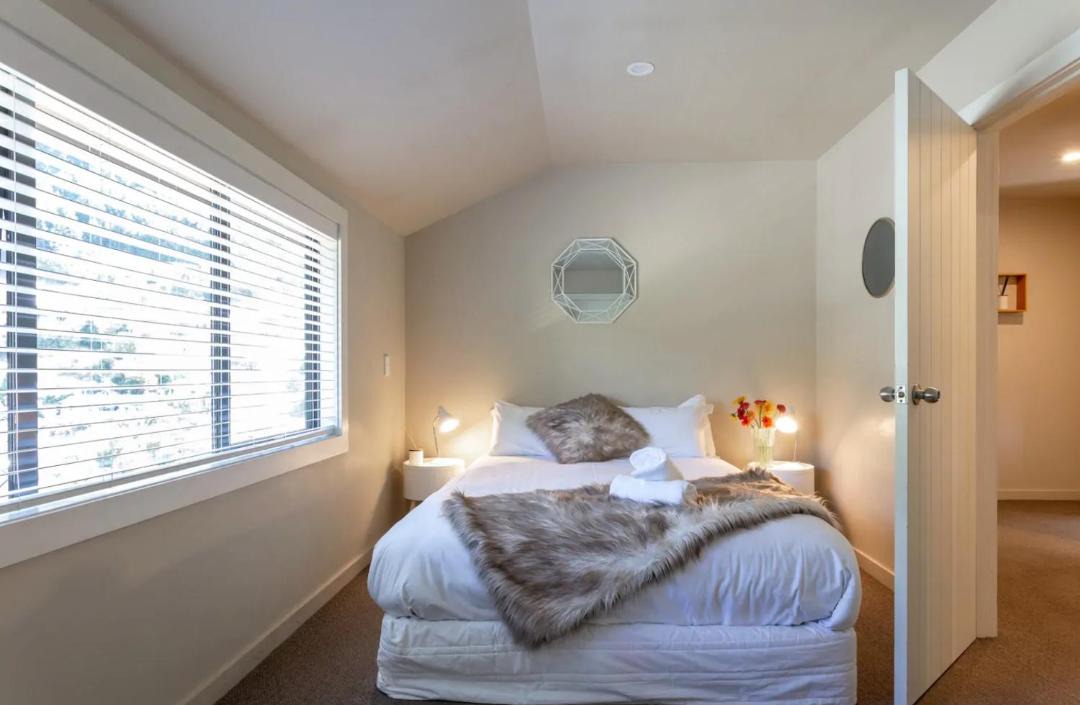 Photo of Bedroom in Sunshine Bay