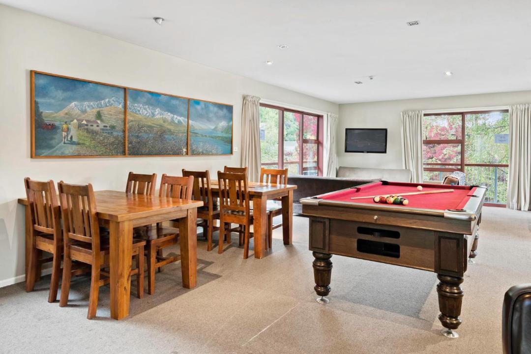 Photo of Livingroom in Arthur's Point