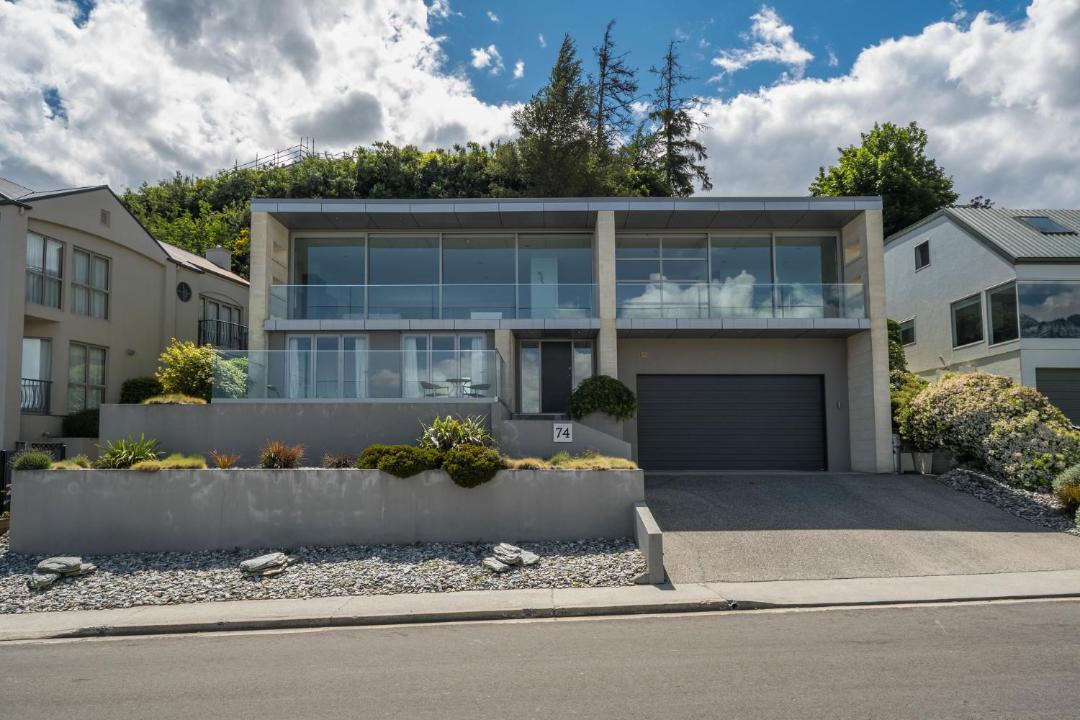 Photo of Buildings in Queenstown