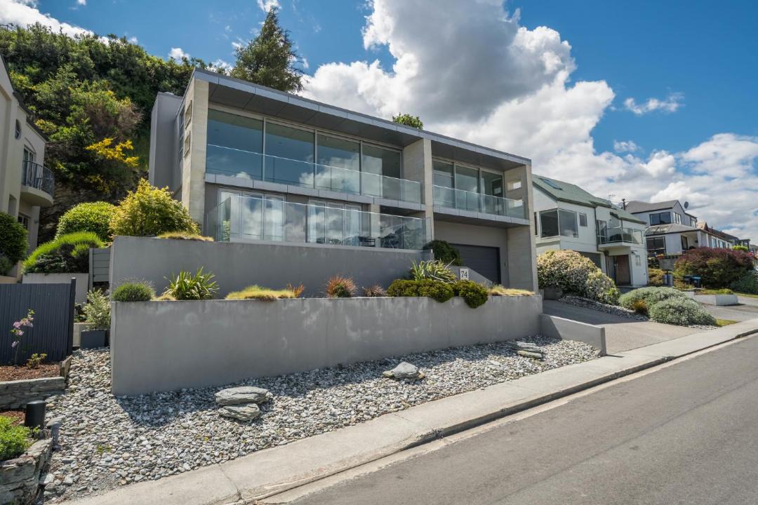 Photo of Buildings in Queenstown