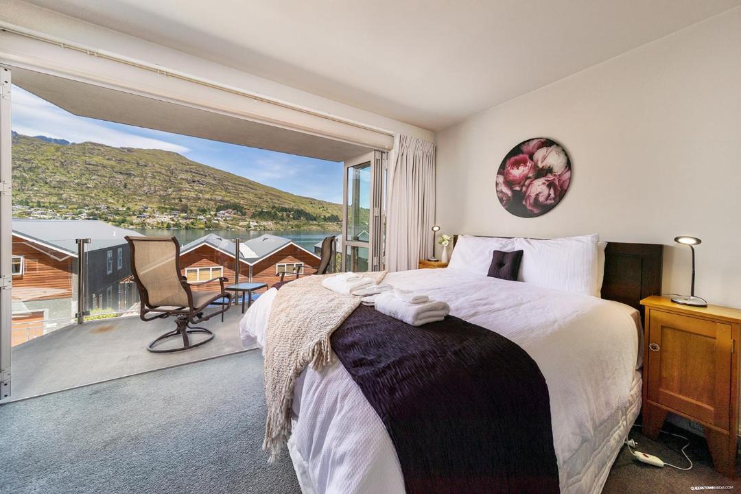 Photo of Bedroom in Queenstown