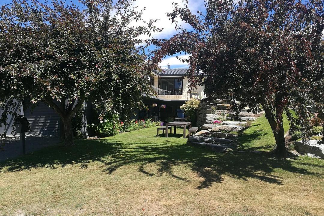 Photo of Others in Arrowtown