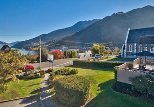 Melbourne Lodge