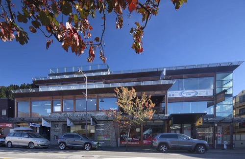 Queenstown Hotel | Shotover Penthouse by Staysouth